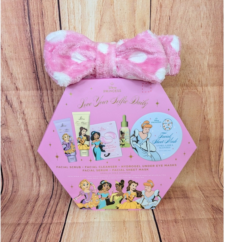 Disney Princess Love Your Selfie Daily Skincare Box Gift Set Vanilla Shea 6 PC